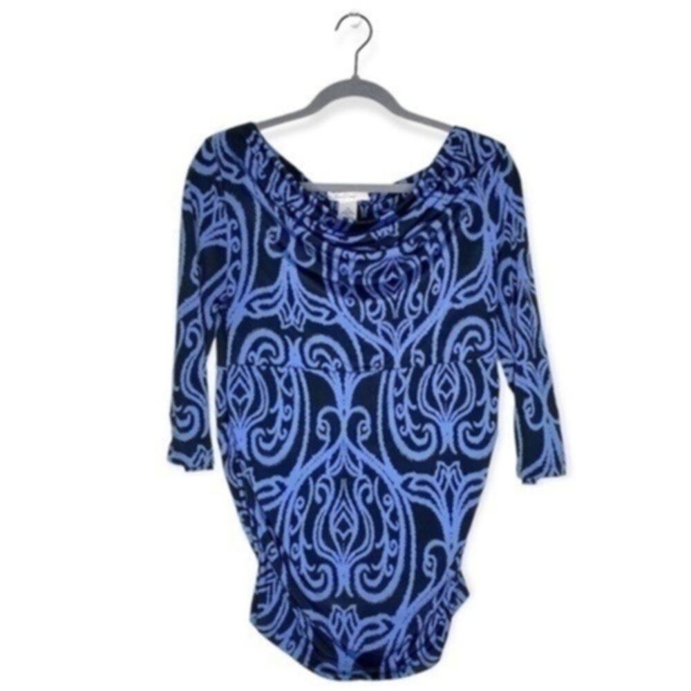 Everly Grey Judith top in blue damask style print 3/4 sleeves size M